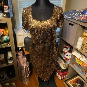 Gold sequined cocktail dress, size 2X.